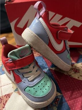 Nike Kids Colorblock Low-Top Sneakers - Mint, Light Blue & Red